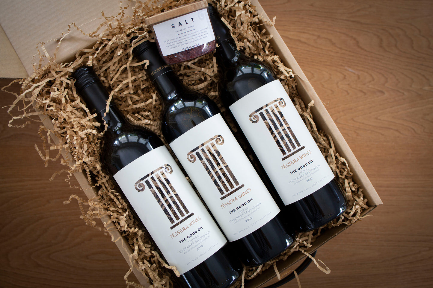 Fathers Day Wine Hamper. Brisbane Gift Hamper. Premium Wine Hamper.